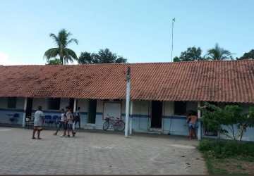 DESCASO NA EDUCAÇÃO MUNICIPAL DE CAMPOS.