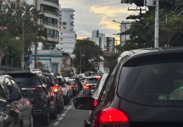 Trânsito Caótico em Campos: IMTT e Guarda Municipal Ignoram o Problema