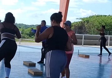 Assista: Prefeitura demite professores por telefone e encerra atividades esportivas no Parque Santa Clara